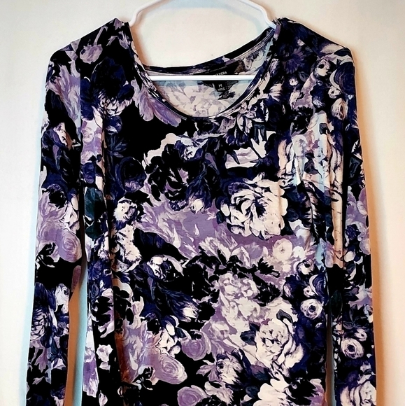 Simply Vera Vera Wang Tops - SIMPLY VERA LS Soft Knit Flower Detail Top Sz M